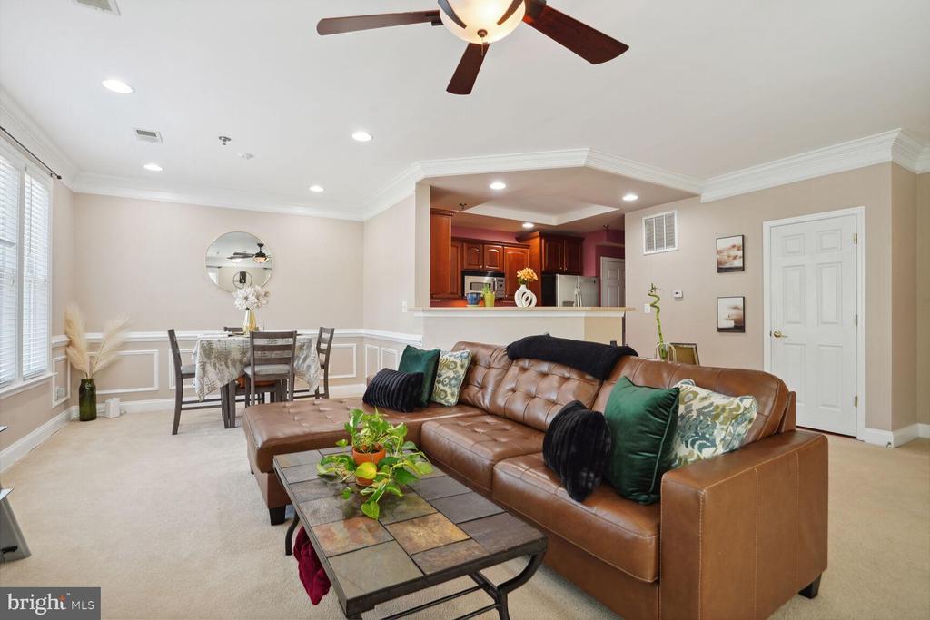 Mason Grove Ct, Alexandria, VA 22306