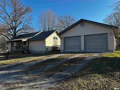 802 E Charles St, West Frankfort, IL, 62896-2946 | Card Image