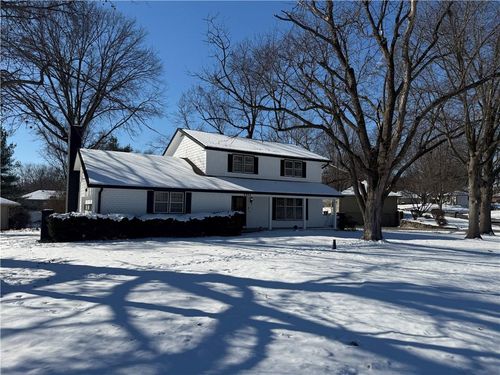 4806 Stonecrest Ter, Saint Joseph, MO, 64506-3393 | Card Image