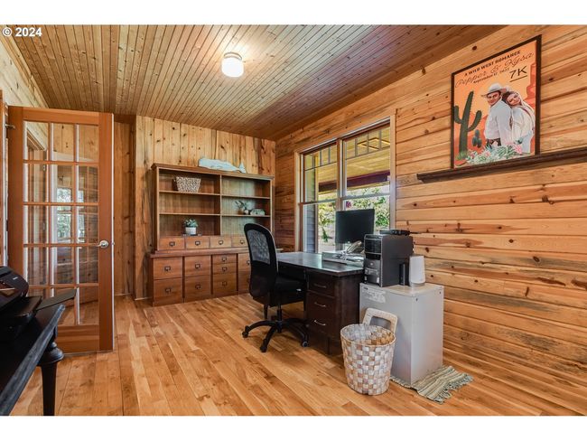 17765 Monnier Rd Ne, House other with 5 bedrooms, 4 bathrooms and 4 parking in Hubbard OR | Image 17