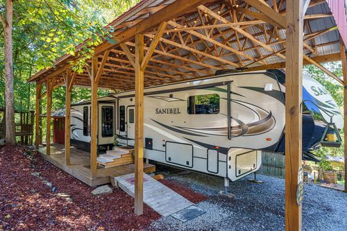 127 3rd St, Ellijay, GA, 30540-6151 | Card Image