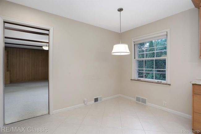 Breakfast nook | Image 11