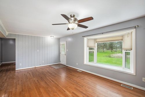 6424 Hunters Creek Rd, Imlay City, MI, 48444-9771 | Card Image