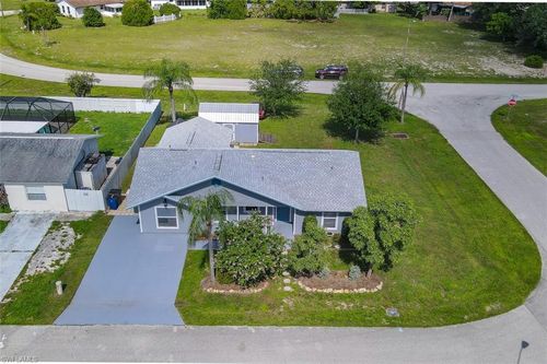 10736 Lemontree Ct, LEHIGH ACRES, FL, 33936-7326 | Card Image