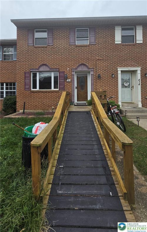 416 S Saint George St, Allentown, PA, 18104-6769 | Card Image