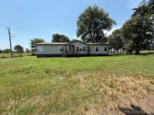 8352 Chestnut Rd, Henryetta, OK, 74437-1580 | Card Image