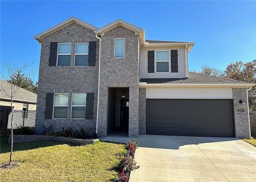 2221 S 9th St, Rogers, AR, 72758-6483 | Card Image