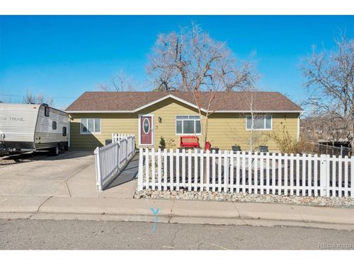 1817 S Perry Way, Denver, CO, 80219-4414 | Card Image