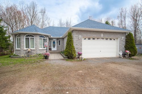 1692 Black Bay Rd, Petawawa, ON, K8H2W8 | Card Image
