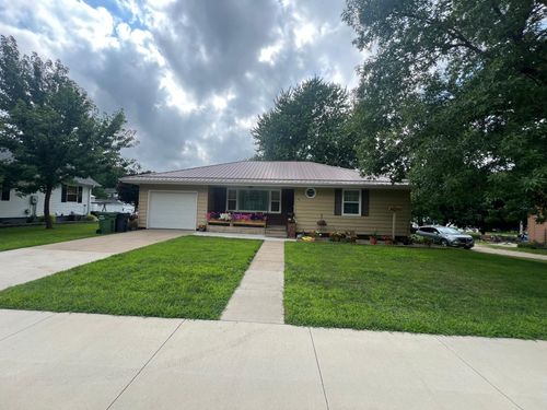 623 Maine Ave, Adrian, MN, 56110-1061 | Card Image