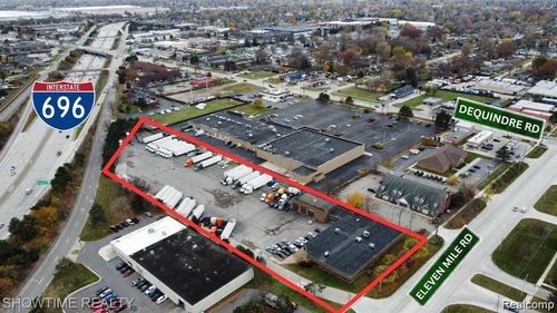 2144 E 11 Mile Rd, Warren, MI, 48091-1087 | Card Image
