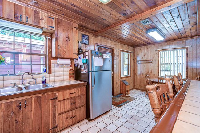 8320 Purvis Rd, House other with 3 bedrooms, 1 bathrooms and null parking in LITHIA FL | Image 13