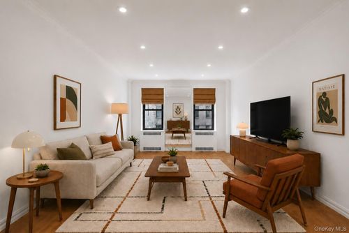 5k-225 W 25th St, New York, NY, 10001-7130 | Card Image