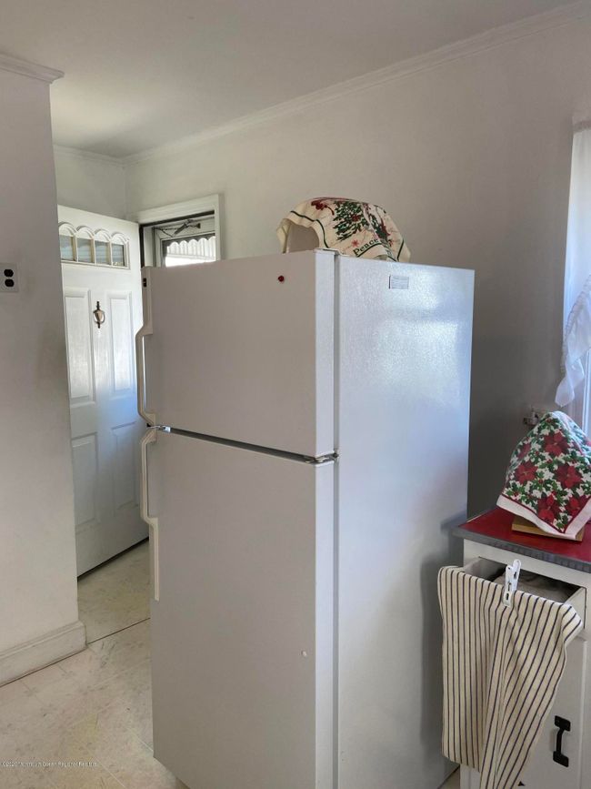 23 St Place, Sold in Keyport Zoocasa