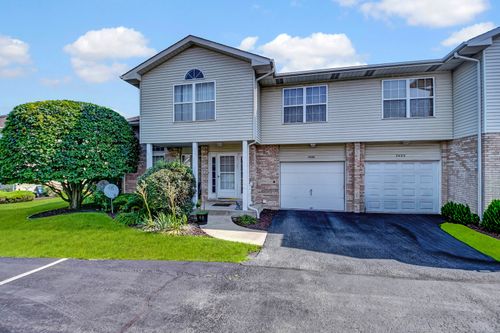 7420 Maple Dr, Justice, IL, 60458-3106 | Card Image