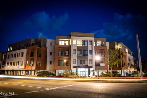 307-2 West Avenue, Saratoga Springs, NY, 12866 | Card Image