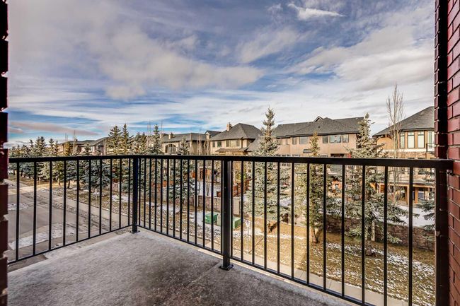 404 Aspen Meadows Hill Sw, Townhouse with 3 bedrooms, 4 bathrooms and 2 parking in Calgary AB | Image 33