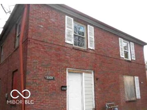 2221 E 38th St, Indianapolis, IN, 46218-1111 | Card Image