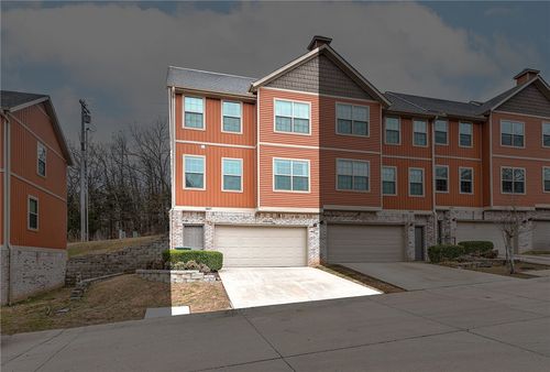 2827 W Cottonwillow Way, Fayetteville, AR, 72704-5136 | Card Image