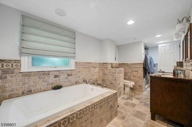 61 Fieldcrest Rd, House other with 5 bedrooms, 3 bathrooms and null parking in Parsippany NJ | Image 20