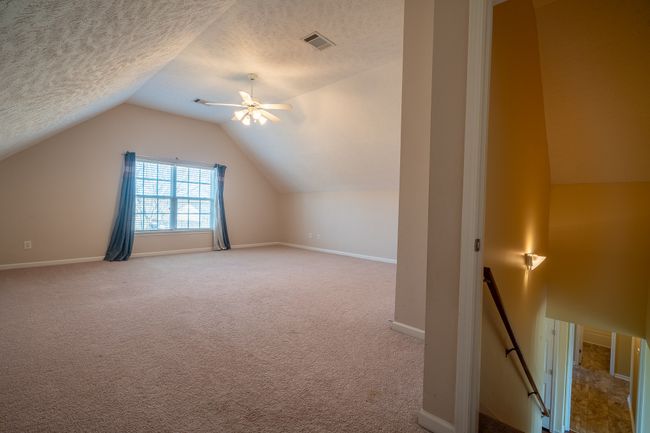 4th bedroom/ bonus room | Image 32