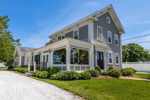 8 South St, Dennis Port, MA, 02639-1702 | Card Image