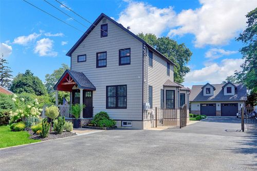 2325 Centre Ave, Bellmore, NY, 11710-3410 | Card Image