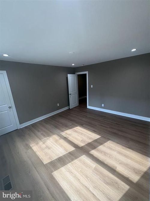 1206 16th St Ne, WASHINGTON, DC, 20002-2502 | Card Image
