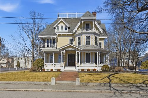apt-4-117 Church St, North Attleboro, MA, 02760-1693 | Card Image