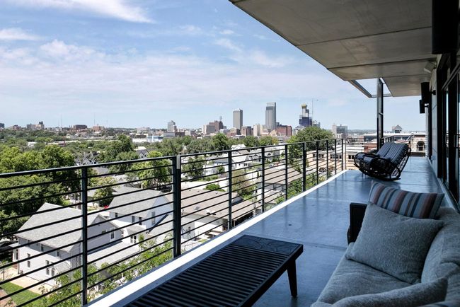 APT-401 - 1502 S 10 Th St, Condo with 2 bedrooms, 3 bathrooms and 2 parking in Omaha NE | Image 13
