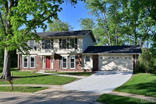 2268 Kittridge Ct, Chesterfield, MO, 63017-7214 | Card Image