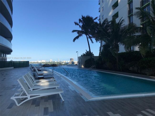 UNIT-2410 - 488 Ne 18 Th St, Condo with 3 bedrooms, 4 bathrooms and null parking in Miami FL | Image 23