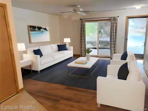 204 Marigold Cir, Westland, MI, 48185-9632 | Card Image