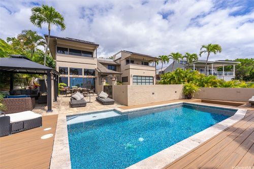 1868 Kihi St, Honolulu, HI, 96821-1324 | Card Image