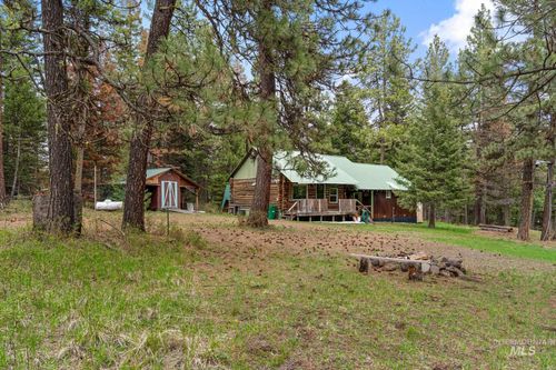 3695 W Mountain Rd, Anatone, WA, 99401 | Card Image