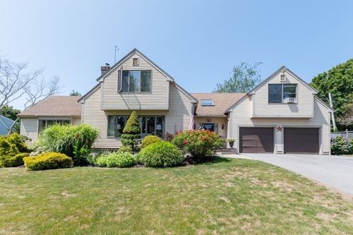 50 Prospect Ave, Hull, MA, 02045-2026 | Card Image