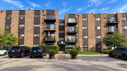 113-8970 N Parkside Ave, Des Plaines, IL, 60016-5509 | Card Image