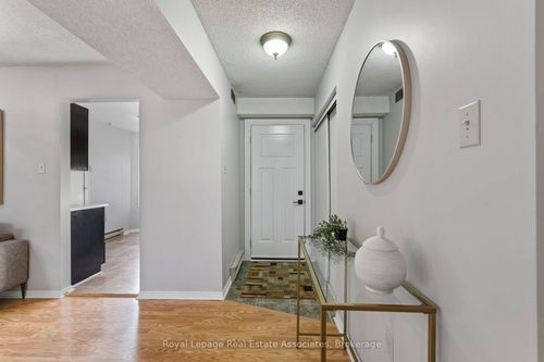 2-119 D'Ambrosio Dr, Barrie, ON, L4N7R7 | Card Image