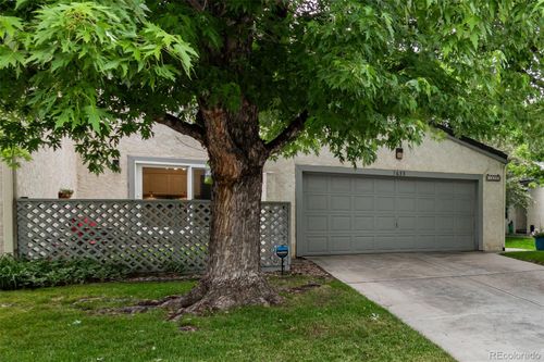 1633 S Trenton St, Denver, CO, 80231-2608 | Card Image