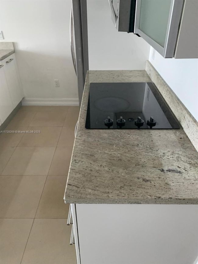 APT-2505 - 185 Sw 7 Th St, Condo with 1 bedrooms, 2 bathrooms and null parking in Miami FL | Image 10
