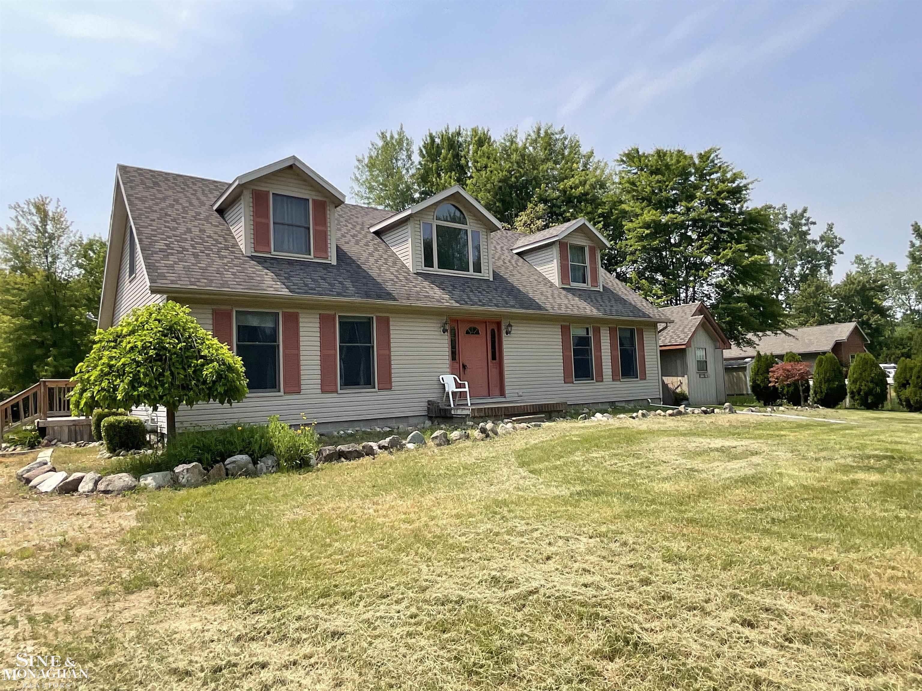 Morrow Rd, Cottrellville, MI 48039