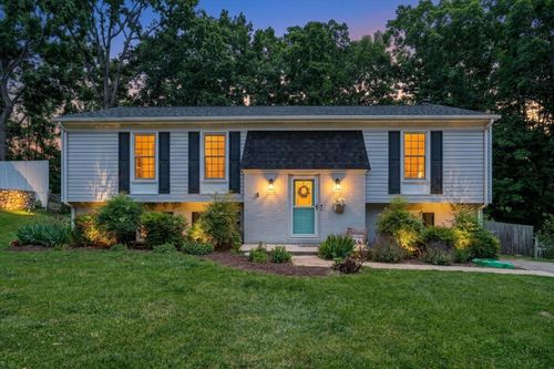 2919 Purple Finch Rd, Roanoke, VA, 24018-5019 | Card Image