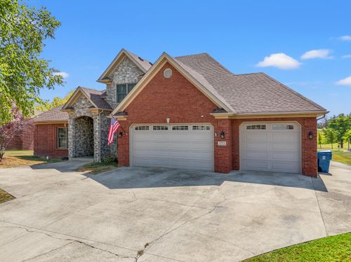 1084 Scenic Gdn, Lawrenceburg, KY, 40342 | Card Image