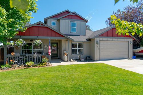 2958 Nw 19th Street, Redmond, OR, 97756 | Card Image