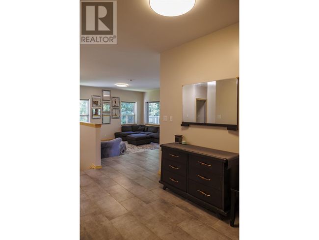 4040 Mountain View Rd, House other with 4 bedrooms, 3 bathrooms and null parking in Mcbride BC | Image 7
