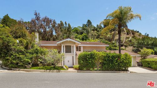 2024 San Ysidro Dr, Beverly Hills, CA, 90210-1537 | Card Image