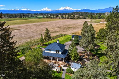17186 Highway 126, Sisters, OR, 97759-9714 | Card Image
