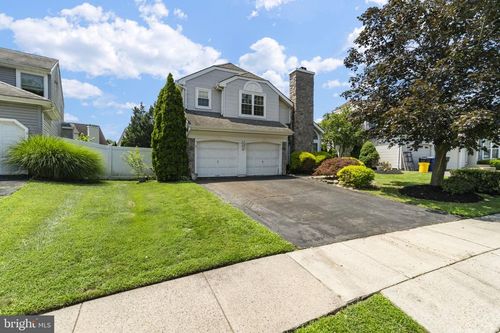 22 Mystic Way, BURLINGTON, NJ, 08016-4254 | Card Image