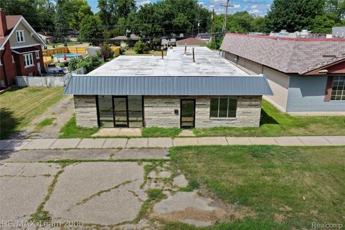 21040 Ecorse Rd, Taylor, MI, 48180-1837 | Card Image