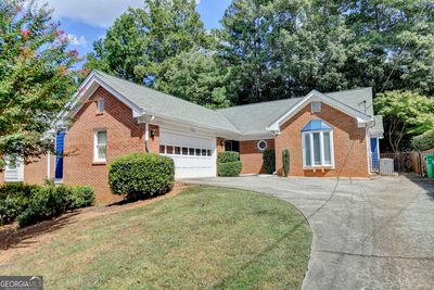 2645 Leeshire Court, House other with 3 bedrooms, 2 bathrooms and null parking in Tucker GA | Image 2